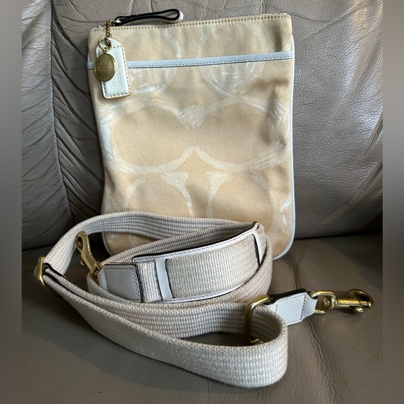 Coach F10801 Signature C Gold/Khaki/Ivory Crossbody Bag Purse Detachable Strap - Picture 1 of 16